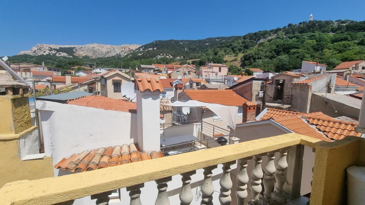 Apartment Igor With Balcony And Sea View Baska  Bagian luar foto