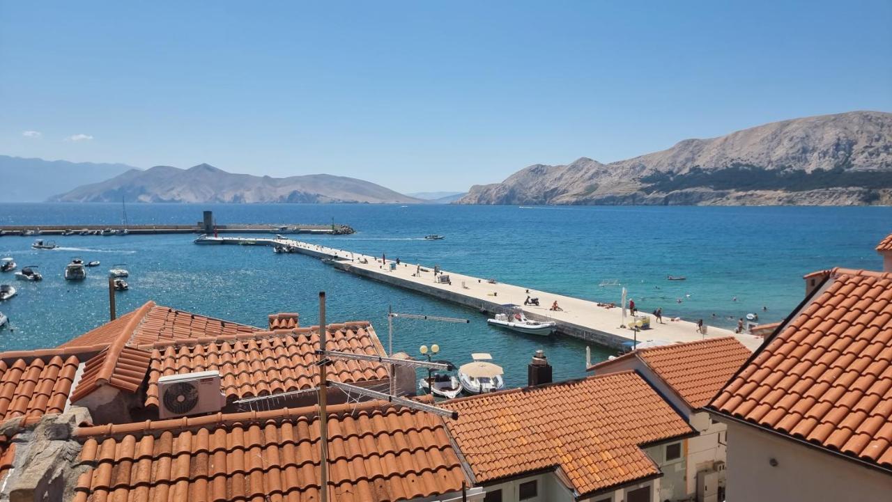 Apartment Igor With Balcony And Sea View Baska  Bagian luar foto