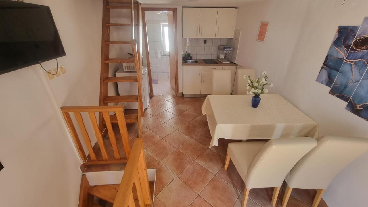 Apartment Igor With Balcony And Sea View Baska  Bagian luar foto